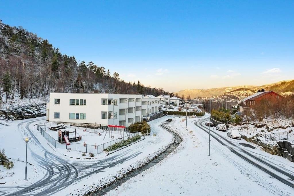 Stor Og Moderne Leilighet I Indre Arna Bergen Gratis Parkering!! Esterno foto